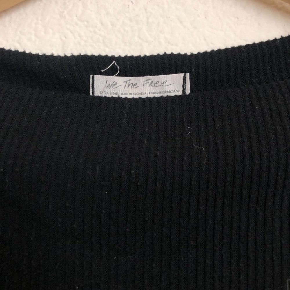 We The Free Main Squeeze Hacci off the shoulder Top Black sz XS - Picture 4 of 5
